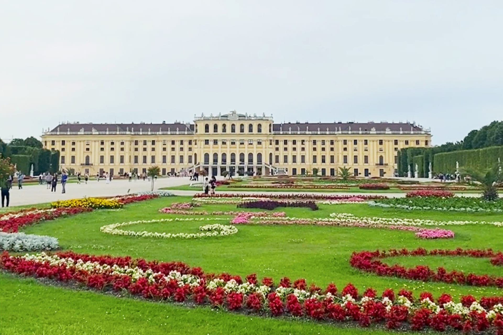 Schonbrunn Palace Gardens Walking Tour - image 7